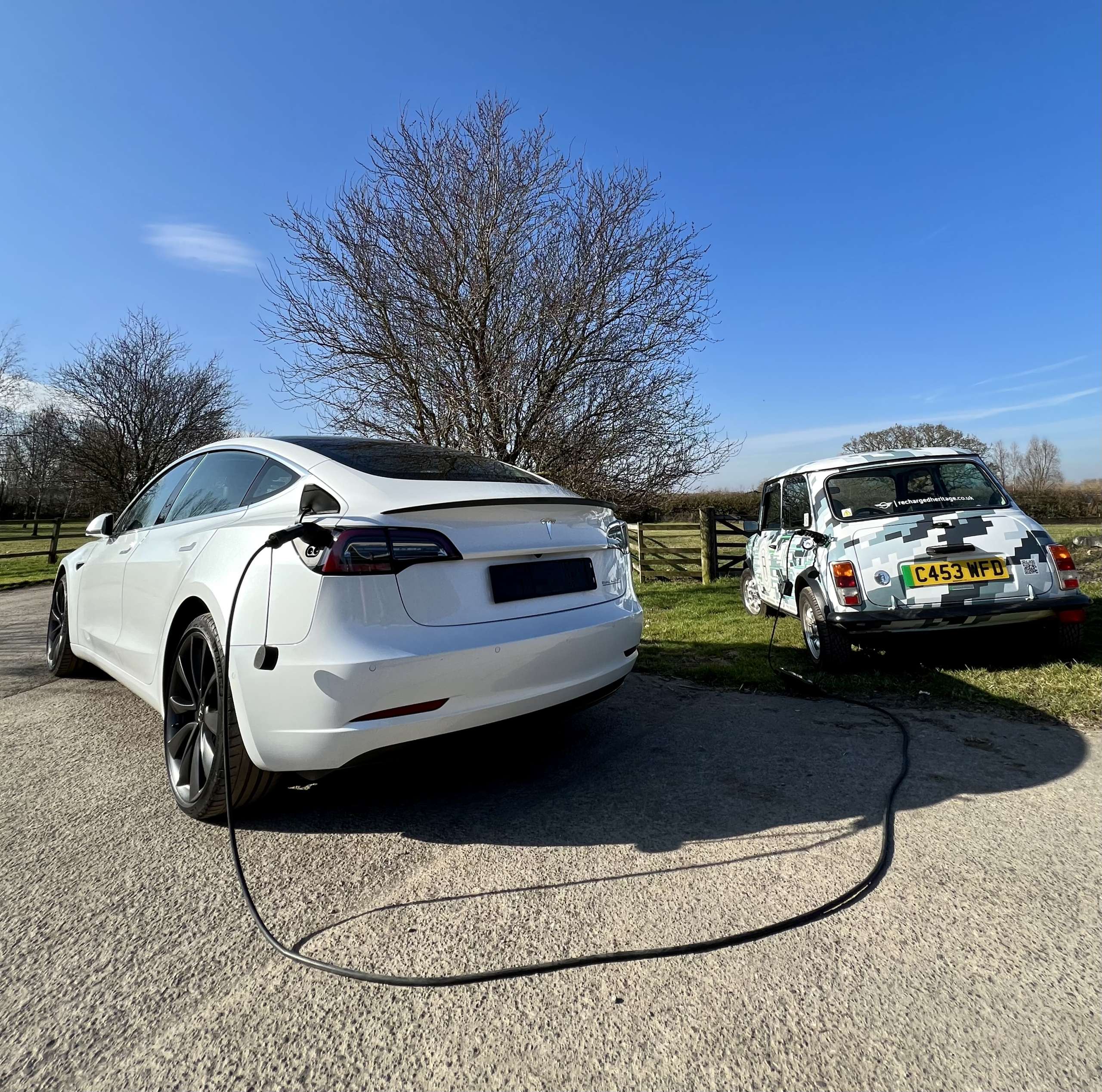 Porsche 911 EV-Umbau von Sacrilege Motors mit Tesla-Power
